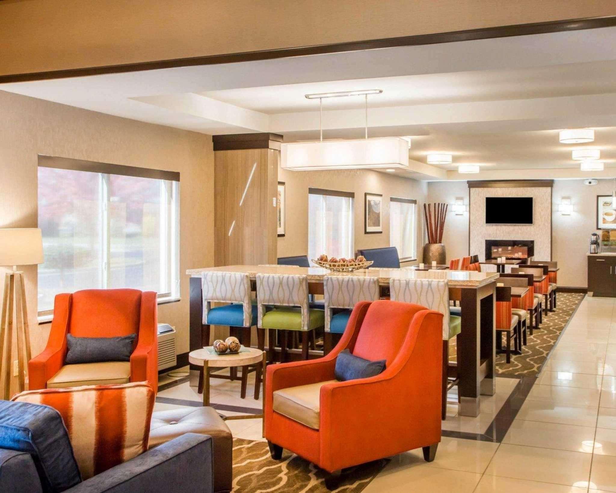 Comfort Suites Columbus West - Hilliard Exteriér fotografie